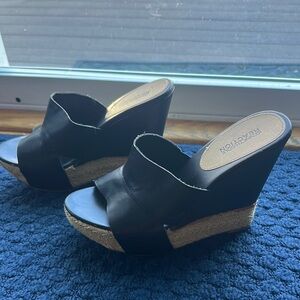 Kenneth Cole reaction, women Black Wedge Sandals